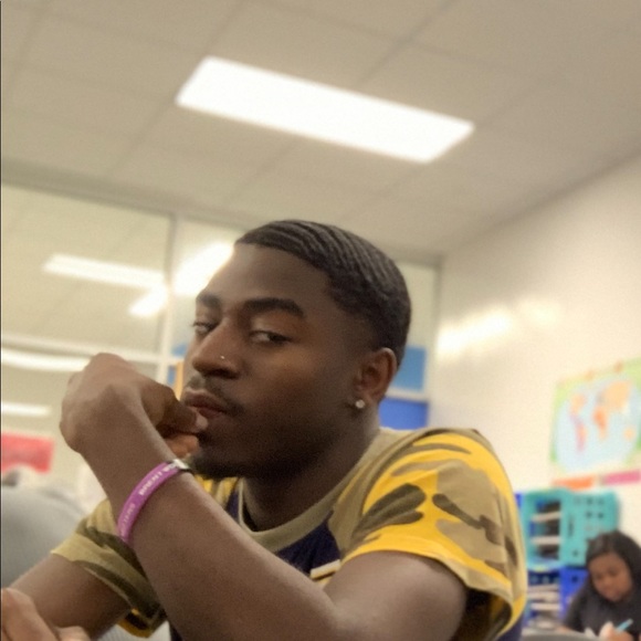 Meet your Posher, Austin - Picture 1 of 1